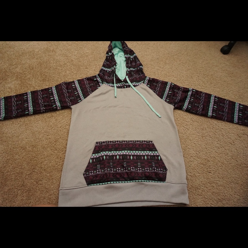 Empyre sweater w thumb slit Winter Collection 2016
